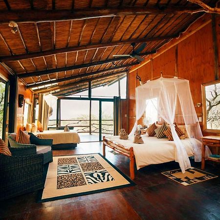 Pezulu Tree House Lodge Hoedspruit Extérieur photo