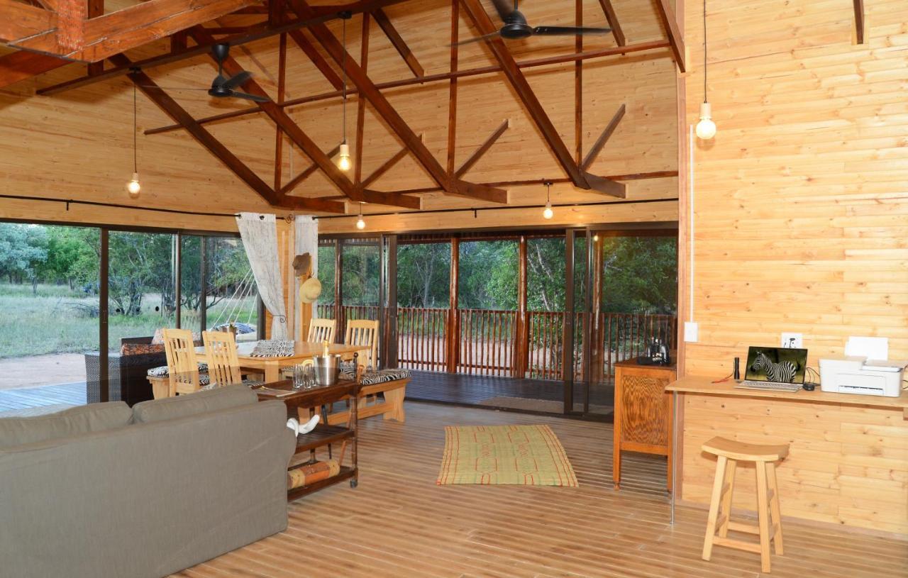 Pezulu Tree House Lodge Hoedspruit Extérieur photo