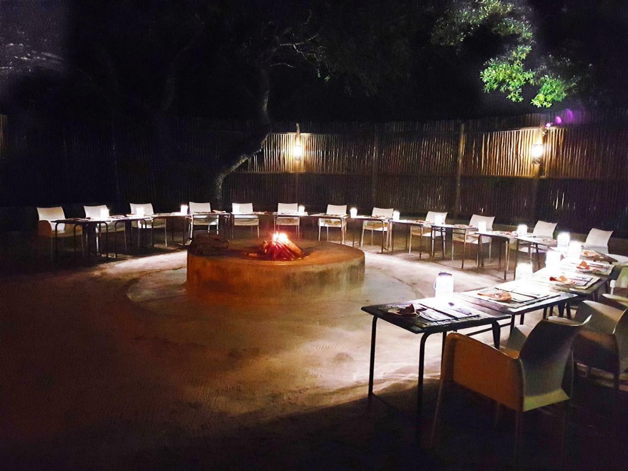 Pezulu Tree House Lodge Hoedspruit Extérieur photo