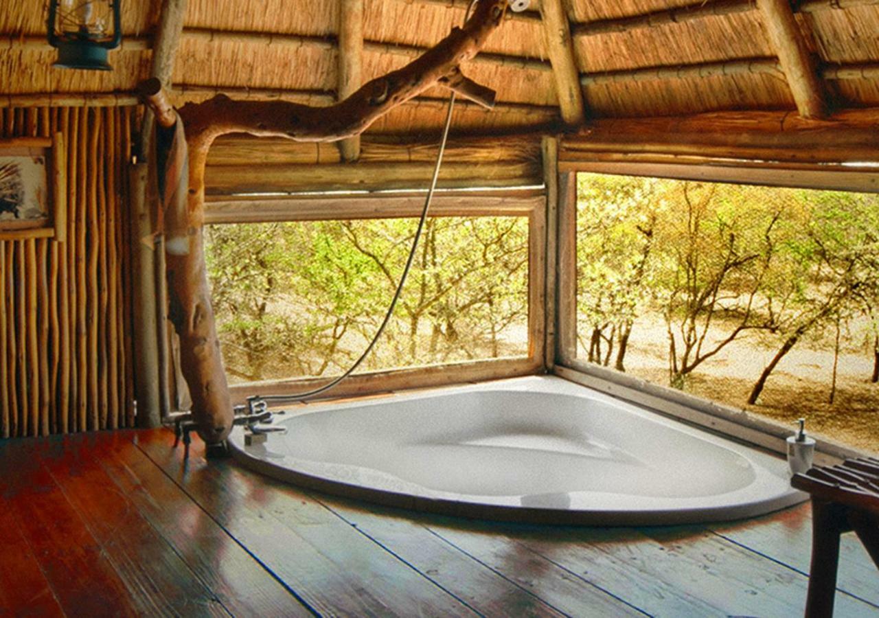 Pezulu Tree House Lodge Hoedspruit Extérieur photo